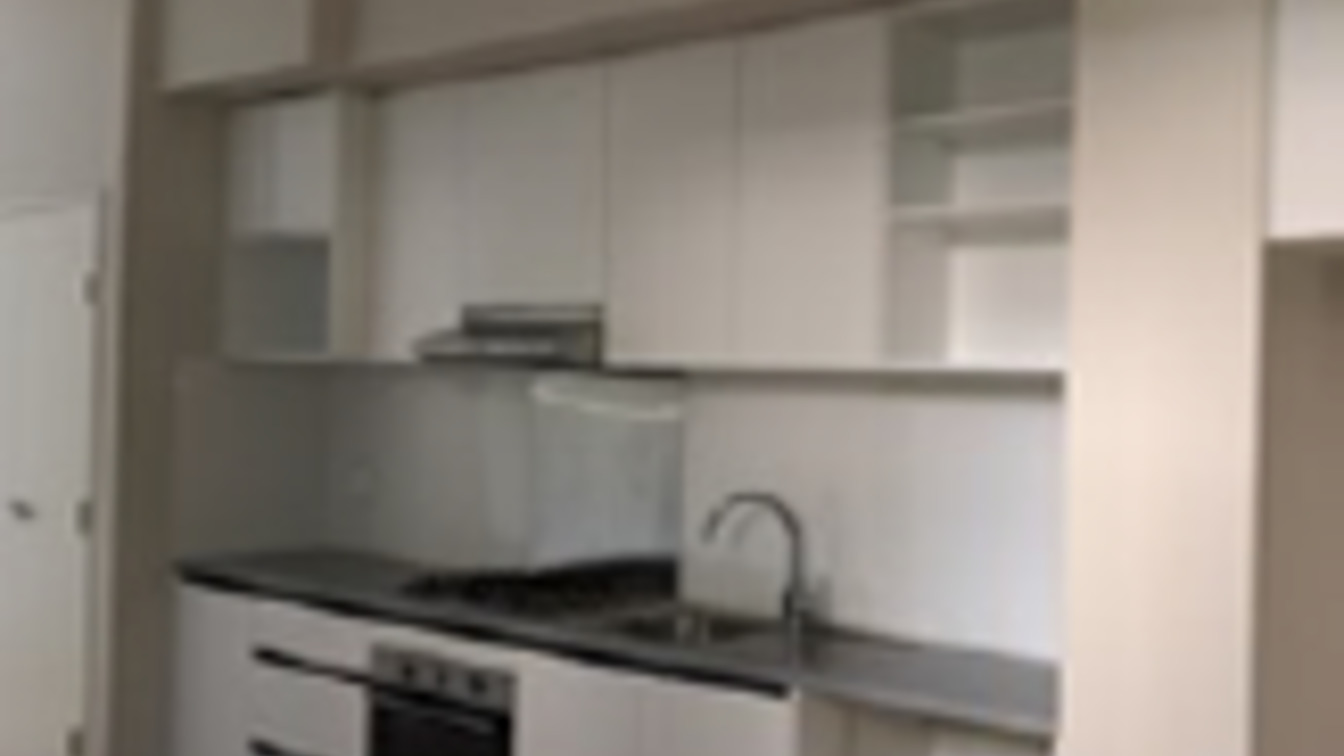 Refurbished Heritage Studio for Rent! Available Now! - 2/27 Paul St, Bondi Junction NSW 2022 - 4