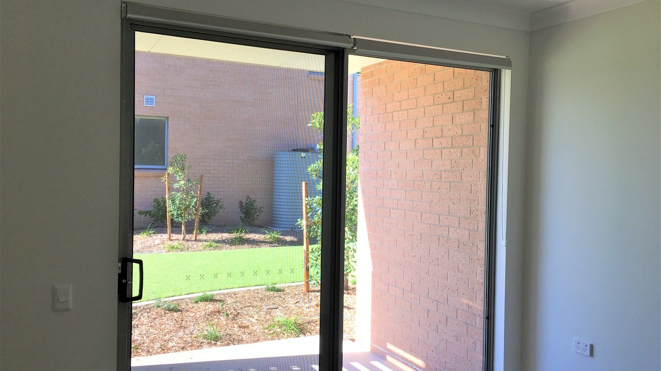 Affordable 2-bedroom townhouse for working single-parent family - Central Coast - Girralong Ave, Point Clare NSW 2250 - 4