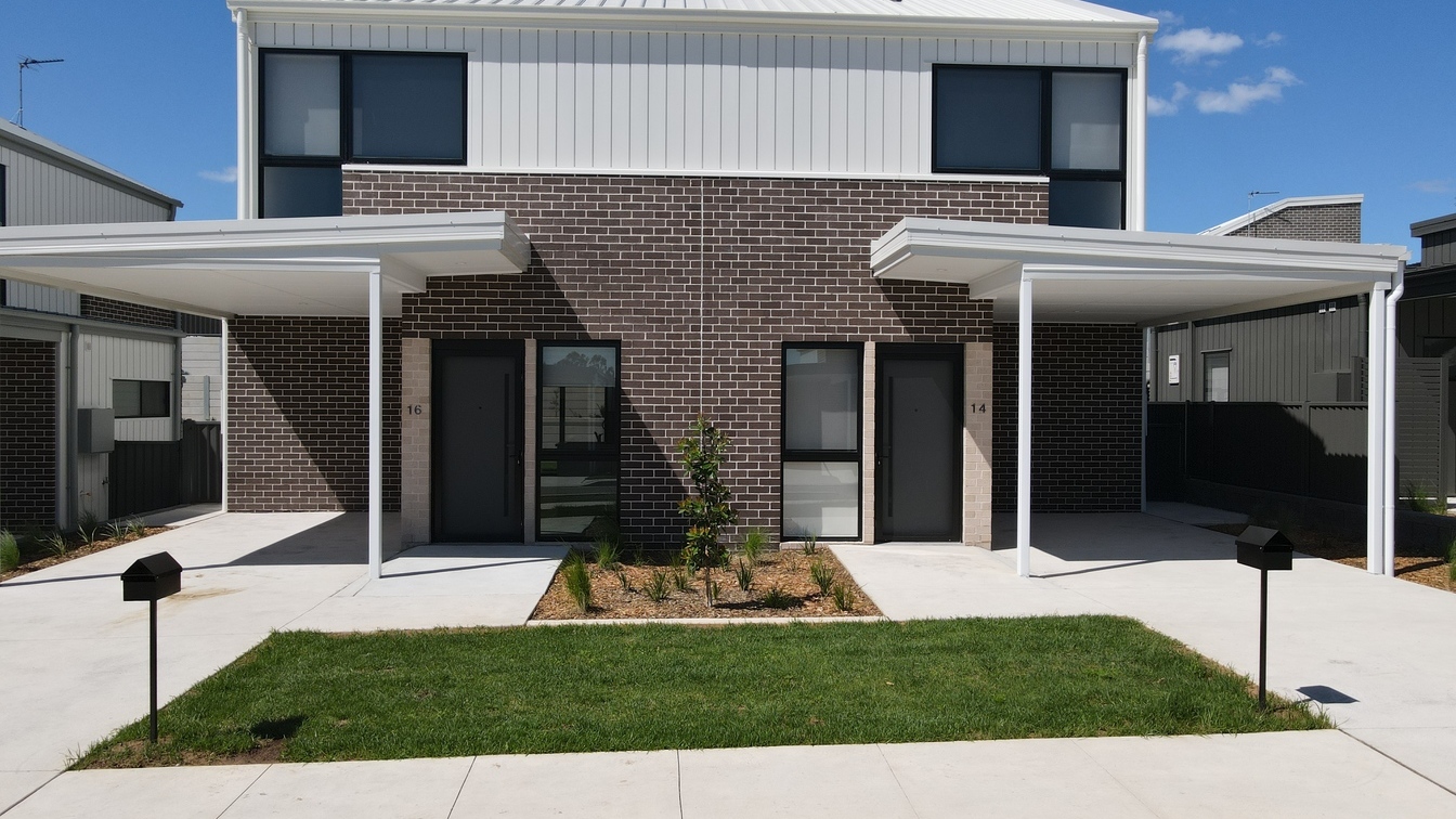 New affordable townhouses for single-parent families - 30 Yengo Avenue, Elderslie NSW 2570 - 1