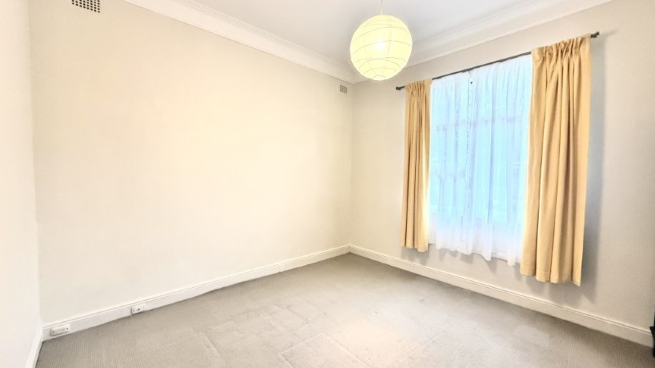 Generous in size and in heart - 26 Kensington Rd, Summer Hill NSW 2130 - 3