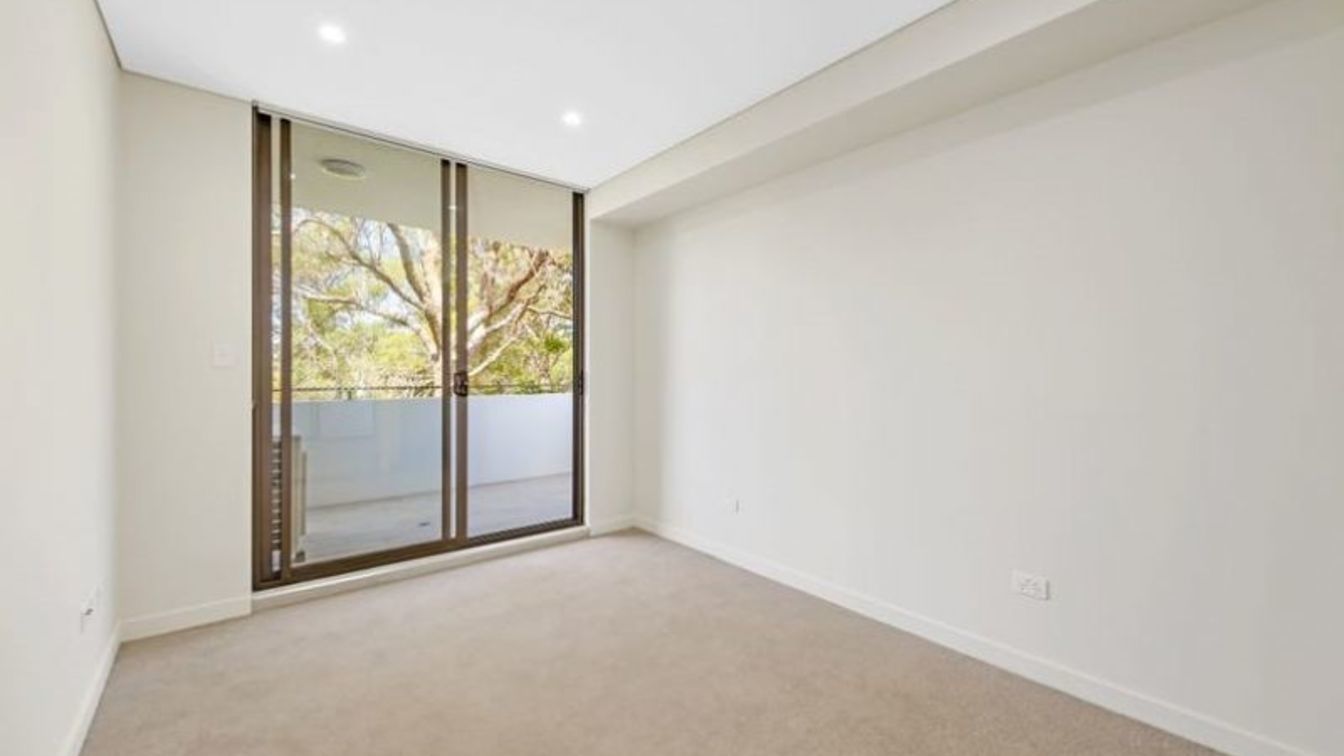 Spacious Apartment with Parking & Storage - 210/320 Taren Point Rd, Caringbah NSW 2229 - 5