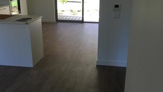 Affordable 2-bedroom townhouse for working single-parent family - Central Coast - 39/12 Girralong Ave, Point Clare NSW 2250 - 1