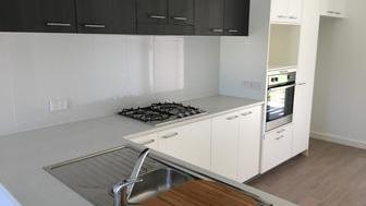 Affordable 2-bedroom townhouse for working single-parent family - Central Coast - 39/12 Girralong Ave, Point Clare NSW 2250 - 3