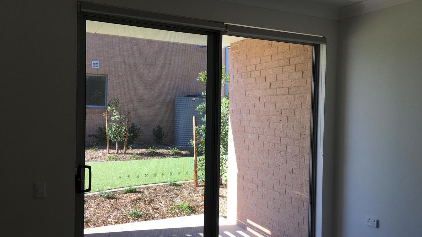 Affordable 2-bedroom townhouse for working single-parent family - Central Coast - 39/12 Girralong Ave, Point Clare NSW 2250 - 4