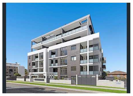 Modern 2-Bedroom Close to Parramatta CBD - 16/14 Good St, Westmead NSW 2145