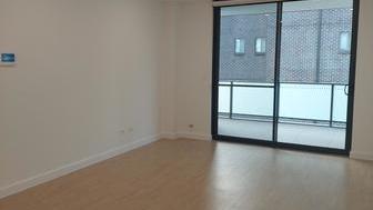 Modern 2-Bedroom Close to Parramatta CBD - 16/14 Good St, Westmead NSW 2145 - 2