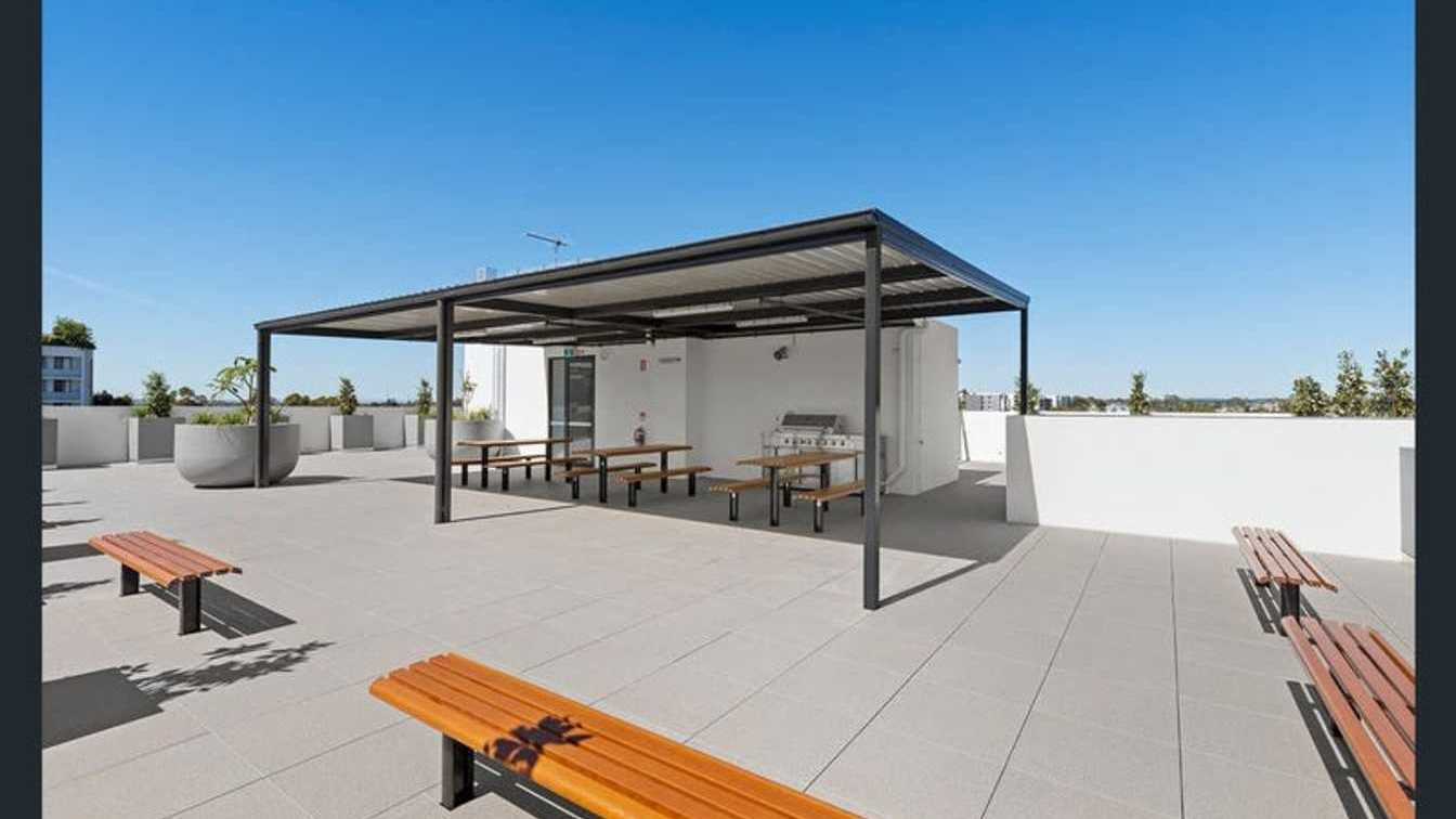 Modern 2-Bedroom Close to Parramatta CBD - 16/14 Good St, Westmead NSW 2145 - 7