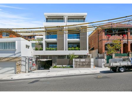Brand New Apartment with walking distance to the Beach – Eligibility Criteria Applies - 1/300 Clovelly Rd, Clovelly NSW 2031