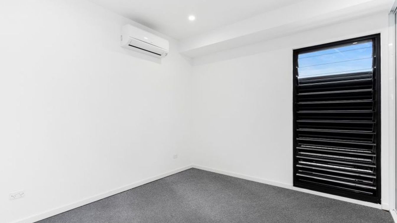 BRAND NEW 2 bedroom townhouse IDEAL for a couple - 4/14 Ventura Ave, Miranda NSW 2228 - 4