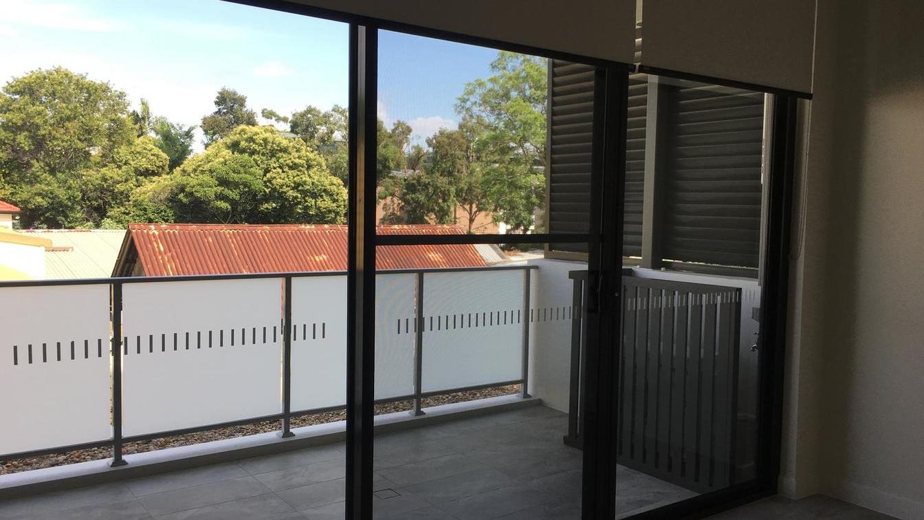Stylish Two Bedroom Unit Close to Paramatta CBD!! - 8/62 Thomas St, Parramatta NSW 2150 - 4