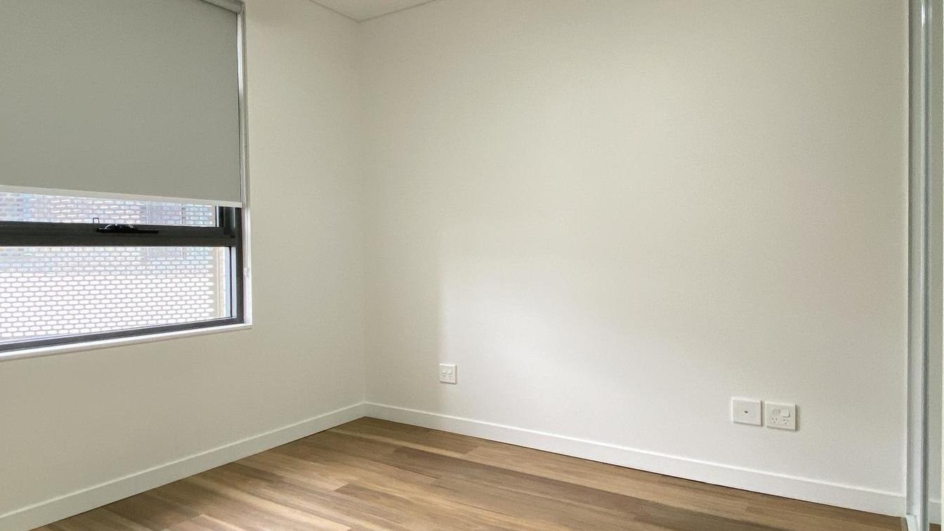 Modern 2 Bedroom Apartment - 311/90 Elizabeth Dr, Liverpool NSW 2170 - 4