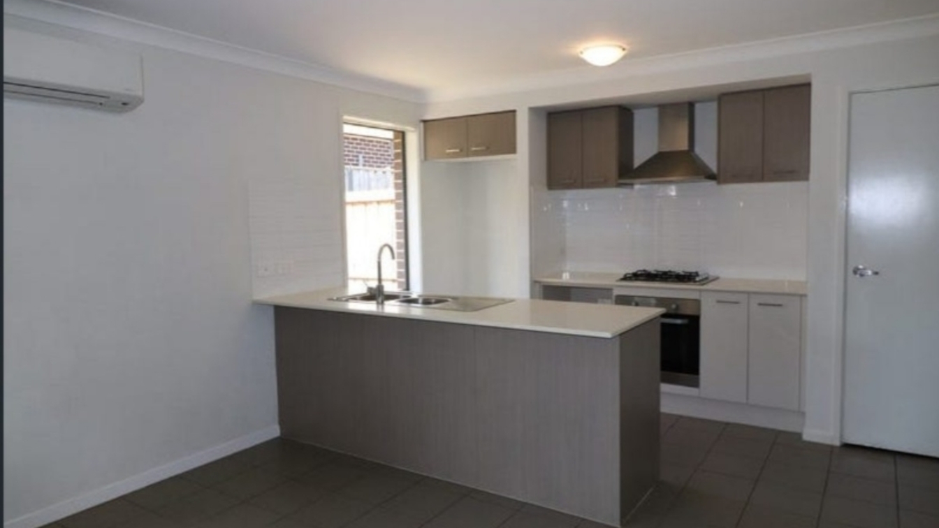 Stylish Townhouse - National Rental Affordability Scheme (NRAS) - 42 Birragu St, Bungarribee NSW 2767 - 3