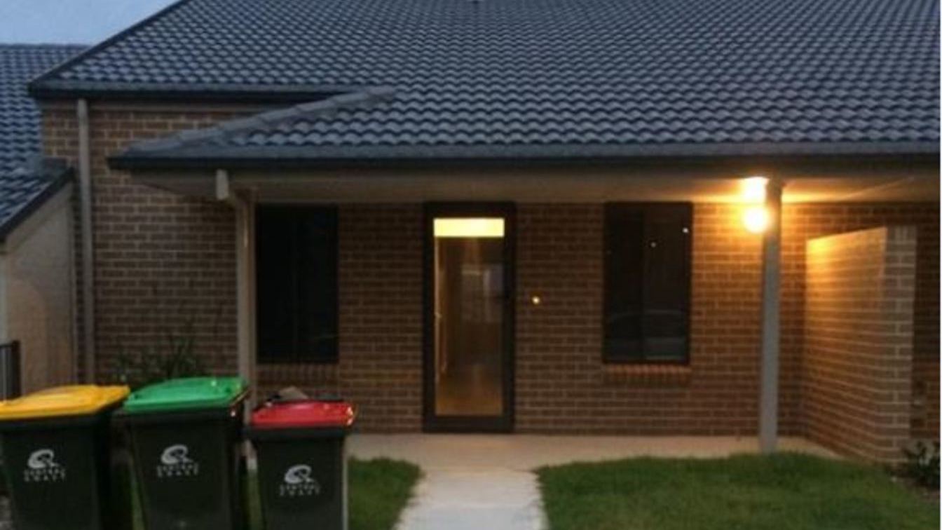 Family Friendly Home in Wadalba - 8/35 Figtree Blvd, Wadalba NSW 2259 - 1