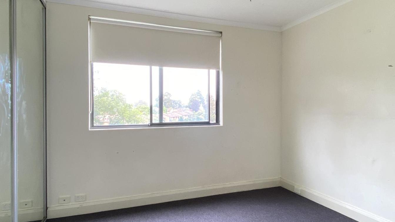 Split level 2 bedroom unit  - 14e/541 Pembroke Rd, Leumeah NSW 2560 - 1