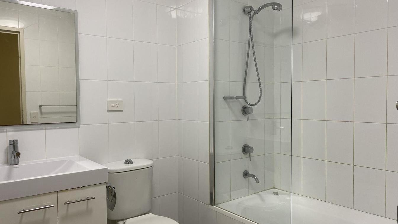 Split level 2 bedroom unit  - 14e/541 Pembroke Rd, Leumeah NSW 2560 - 2