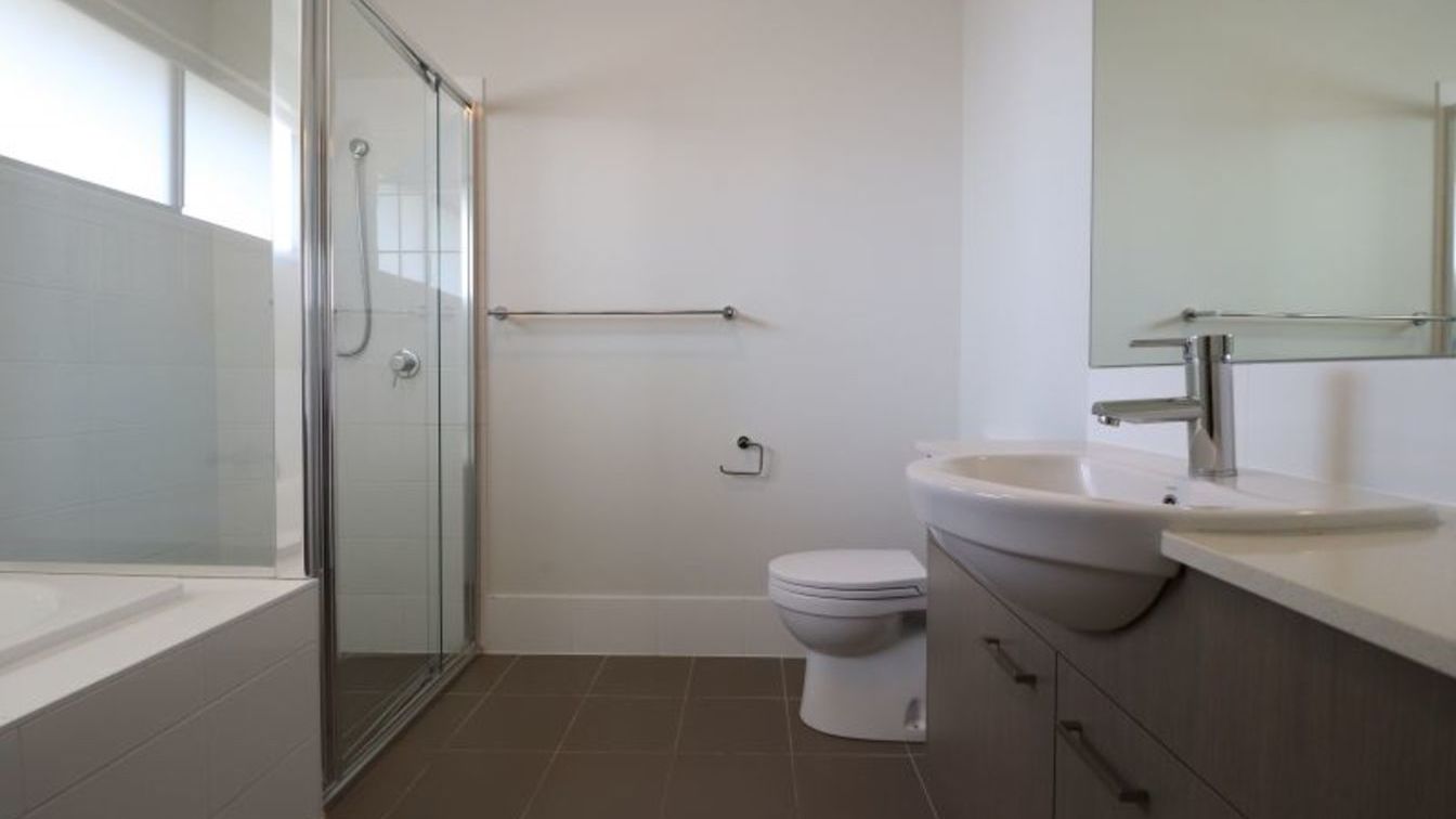Spacious Family Home - National Rental Affordability Scheme (NRAS) - 33 Trevor Housley Ave, Bungarribee NSW 2767 - 3