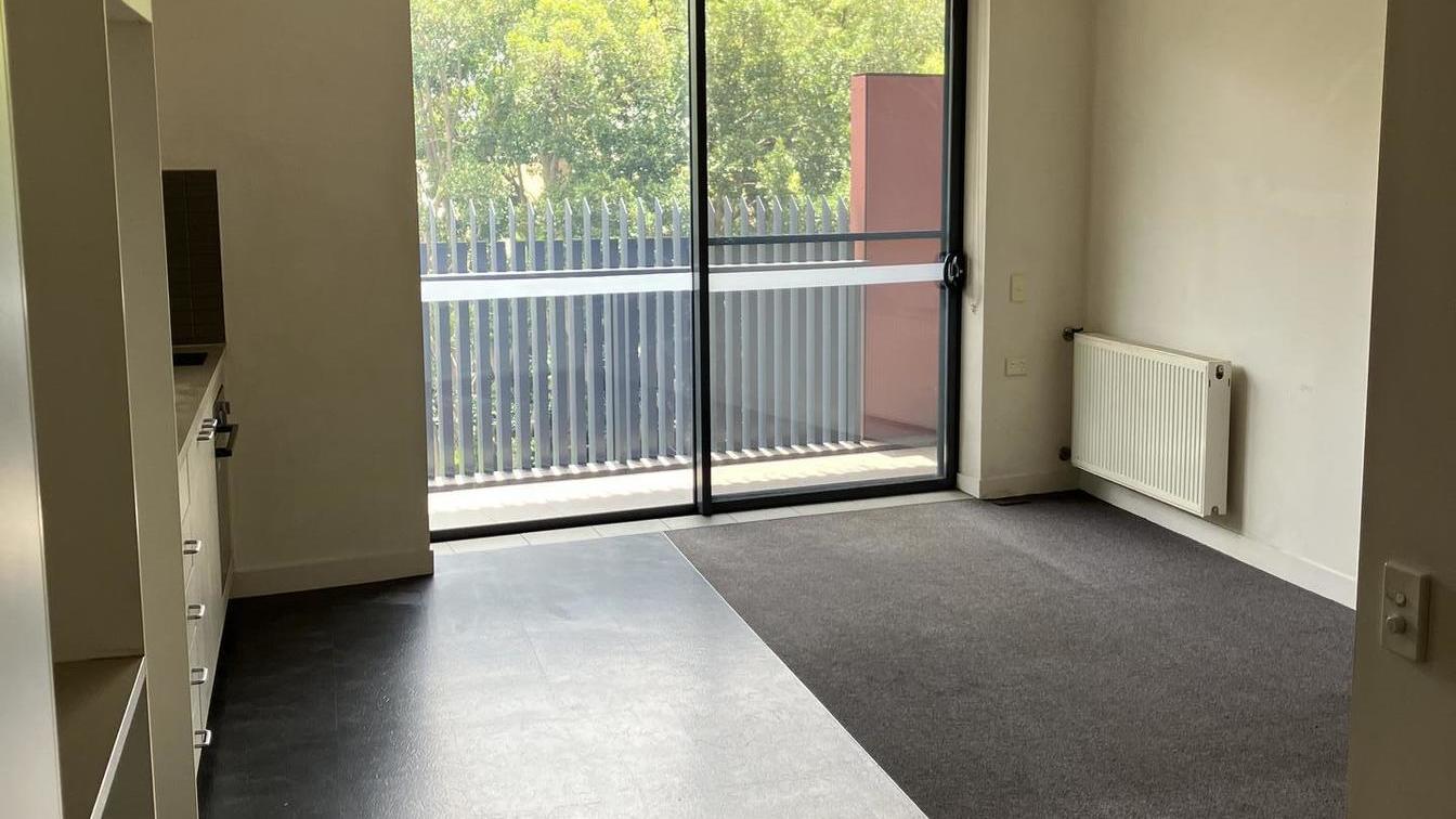 Security complex - Studio apartment - 31 Pyrmont Bridge Rd, Camperdown NSW 2050 - 6