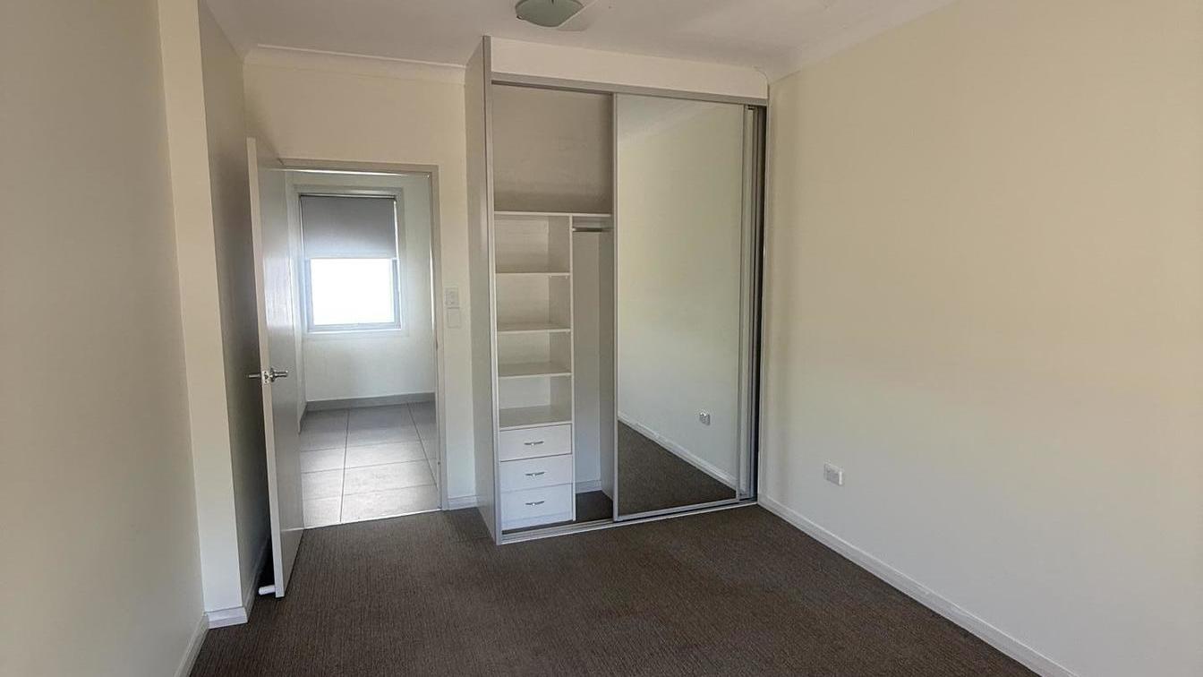 1 BEDROOM UNIT IN THE HEART OF FAIRFIELD AVAILABLE, APPLY NOW! - 701/5 Hamilton Rd, Fairfield NSW 2165 - 1
