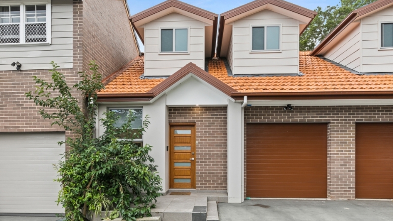 Affordable Housing - Modern Townhouse in Quiet Location - 34A Clanalpine St, Eastwood NSW 2122 - 6