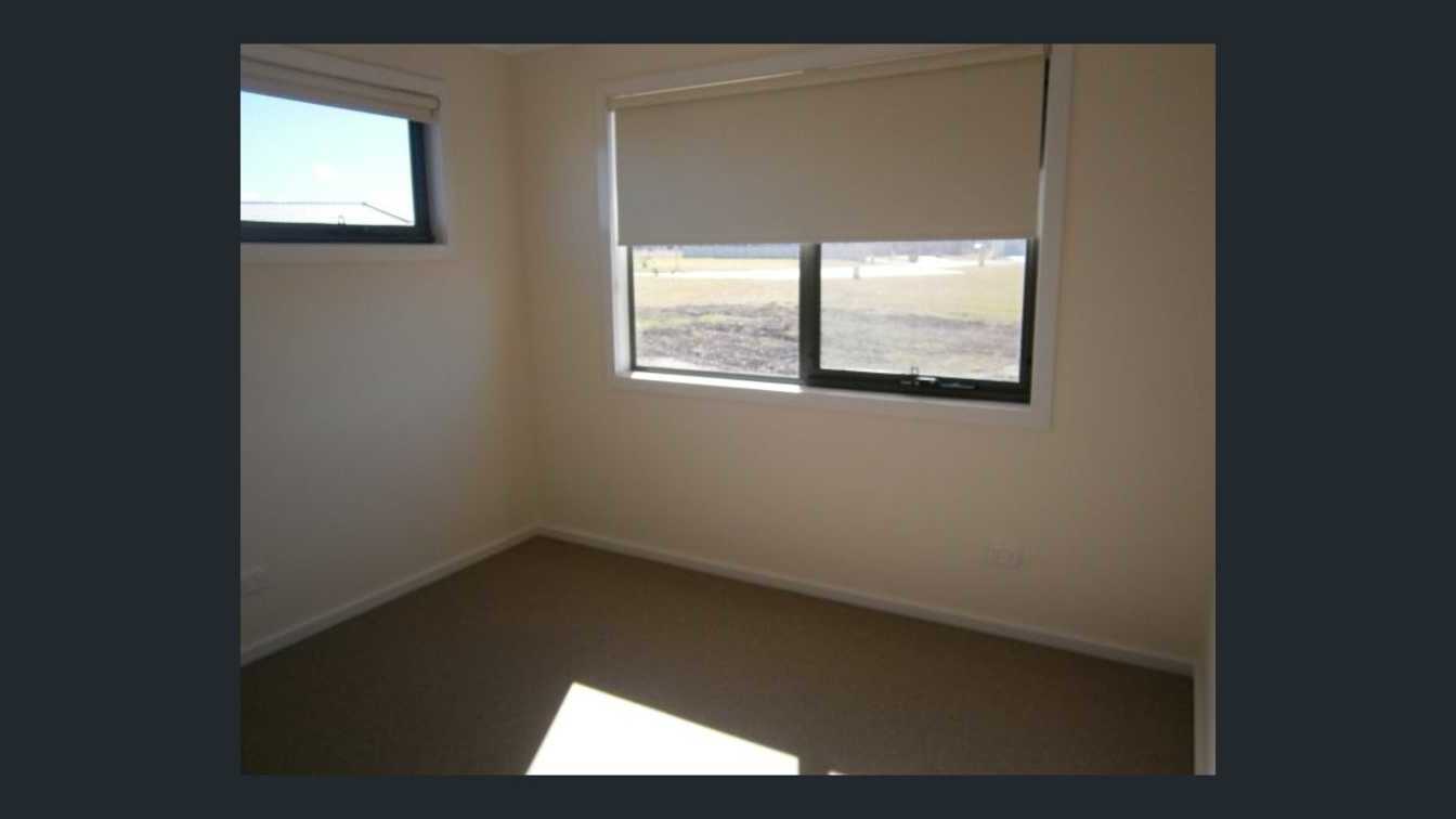 Modern and spacious 3-bedroom home  - 1/5 Crowther Dr, Junction Hill NSW 2460 - 7
