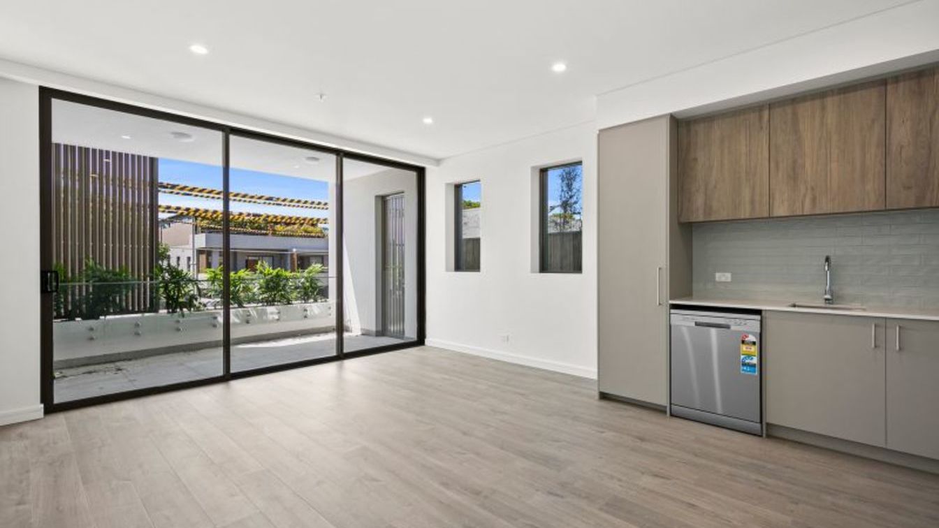 Brand New Apartments with walking distance to the Beach – Eligibility Criteria Applies - 2/300 Clovelly Rd, Clovelly NSW 2031 - 1