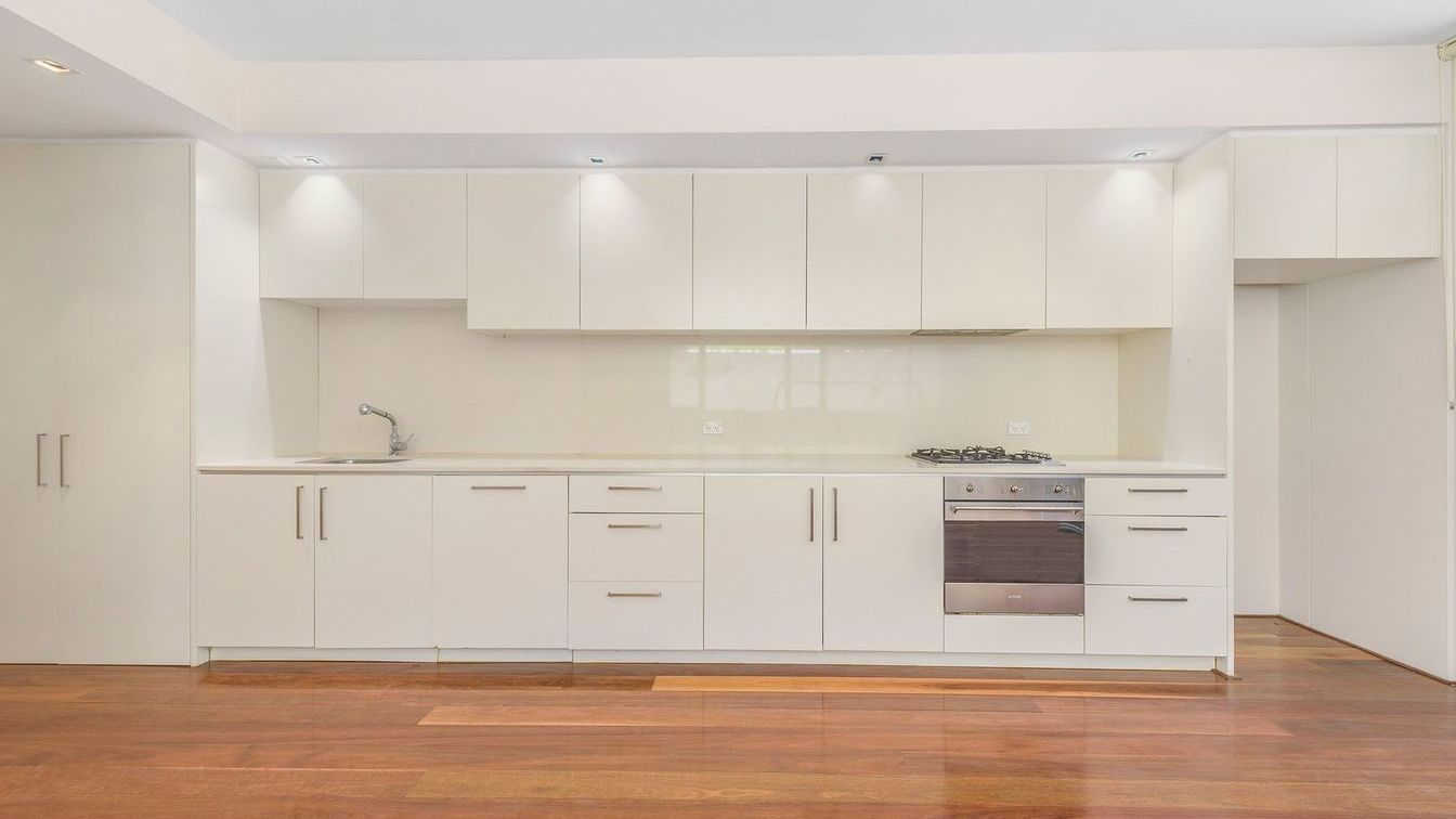 Affordable Housing in Bondi - 2/64 Penkivil St, Bondi NSW 2026 - 3