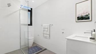 Modern 3-Bedroom Apartment in the Heart of Redfern!  - 108/11 Gibbons St, Redfern NSW 2016 - 2