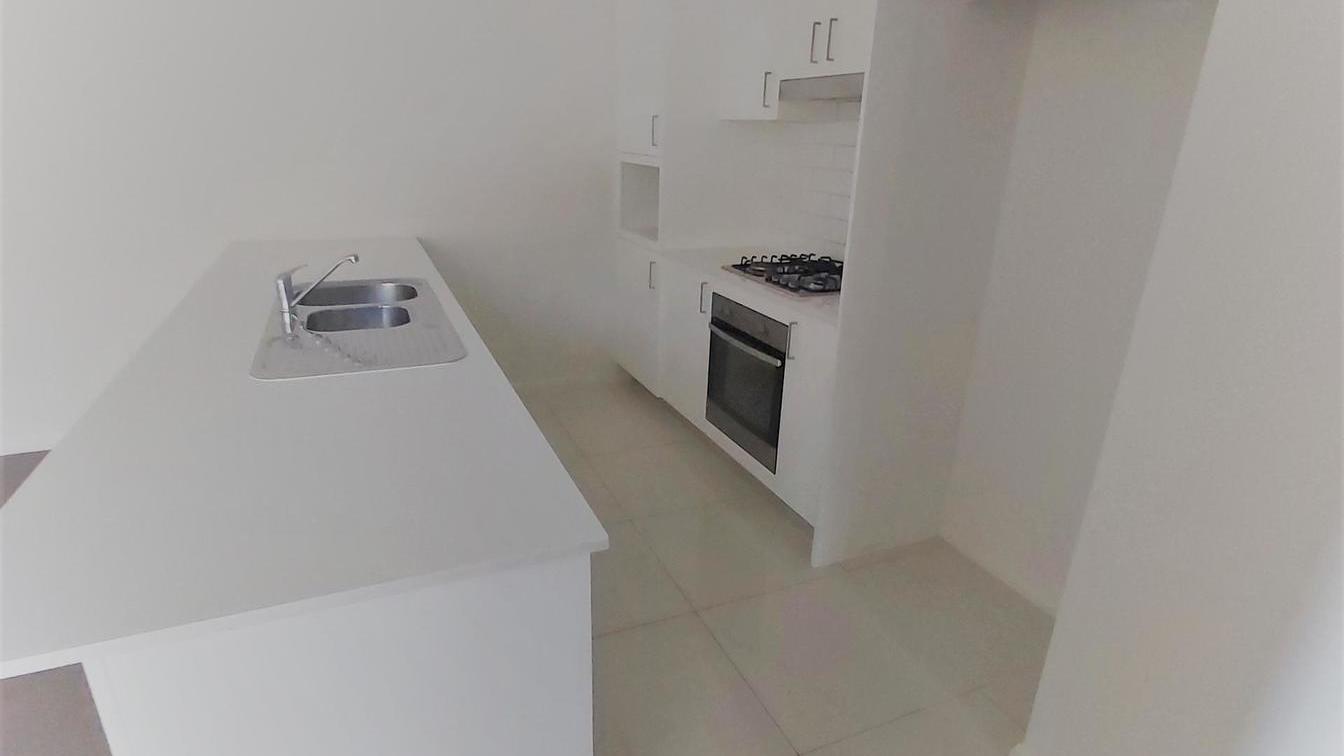 STYLISH 2 BEDROOM PROPERTY AVAILABLE! NRAS PROPERTY - 6 MONTHS LEASE ONLY - 11/140 Good St, Harris Park NSW 2150 - 2
