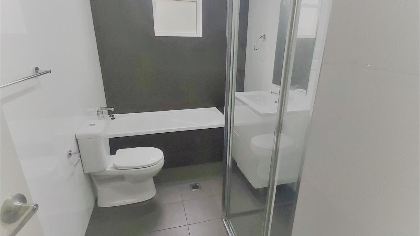 STYLISH 2 BEDROOM PROPERTY AVAILABLE! NRAS PROPERTY - 6 MONTHS LEASE ONLY - 11/140 Good St, Harris Park NSW 2150 - 3