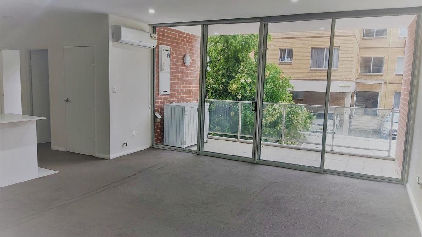 STYLISH 2 BEDROOM PROPERTY AVAILABLE! NRAS PROPERTY - 6 MONTHS LEASE ONLY - 11/140 Good St, Harris Park NSW 2150 - 6