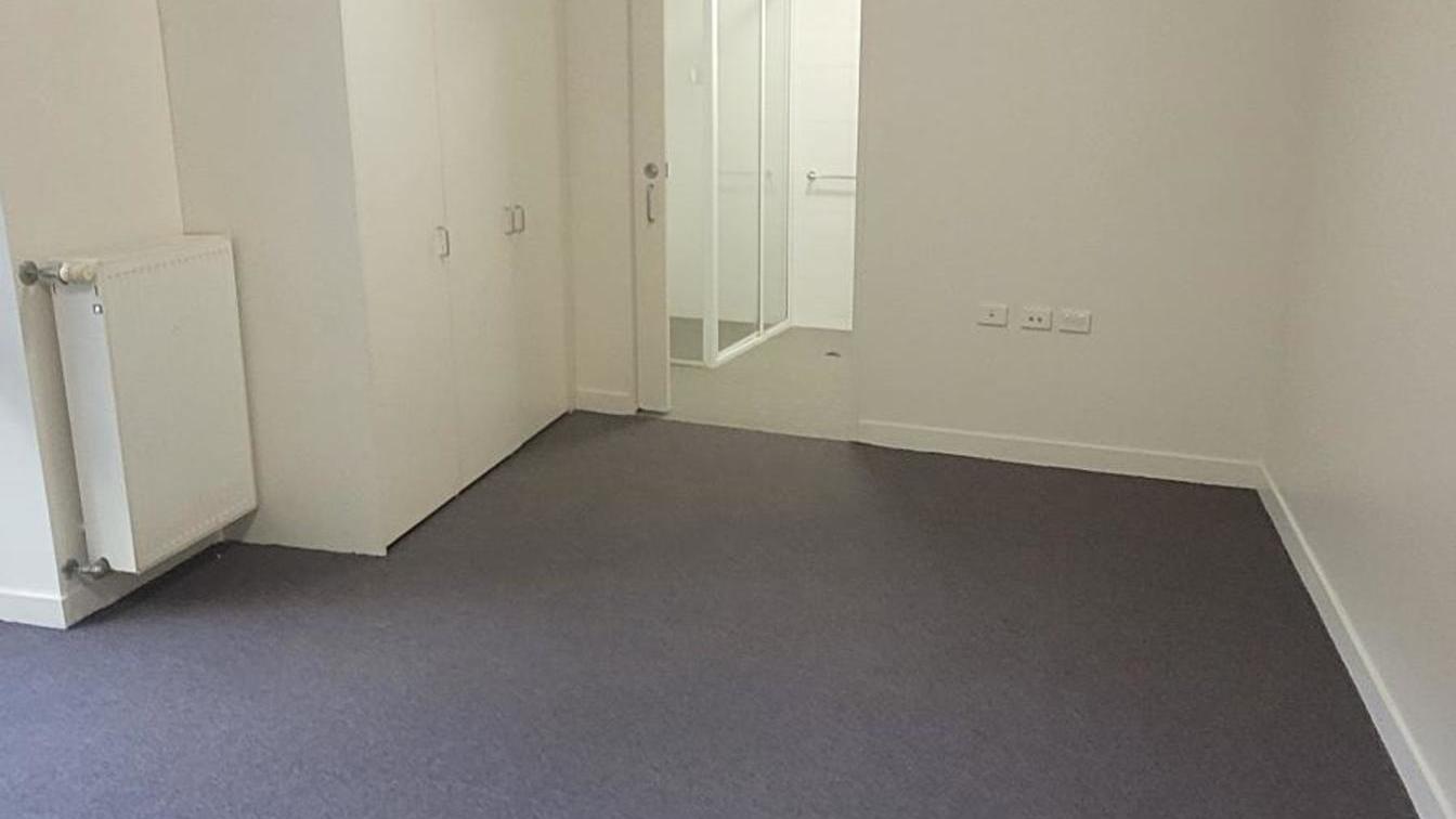 Security Complex - Studio Unit.  - 31 Pyrmont Bridge Rd, Camperdown NSW 2050 - 4