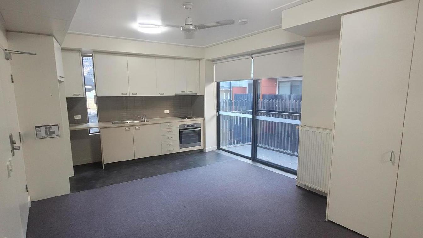 Security Complex - Studio Unit.  - 31 Pyrmont Bridge Rd, Camperdown NSW 2050 - 6