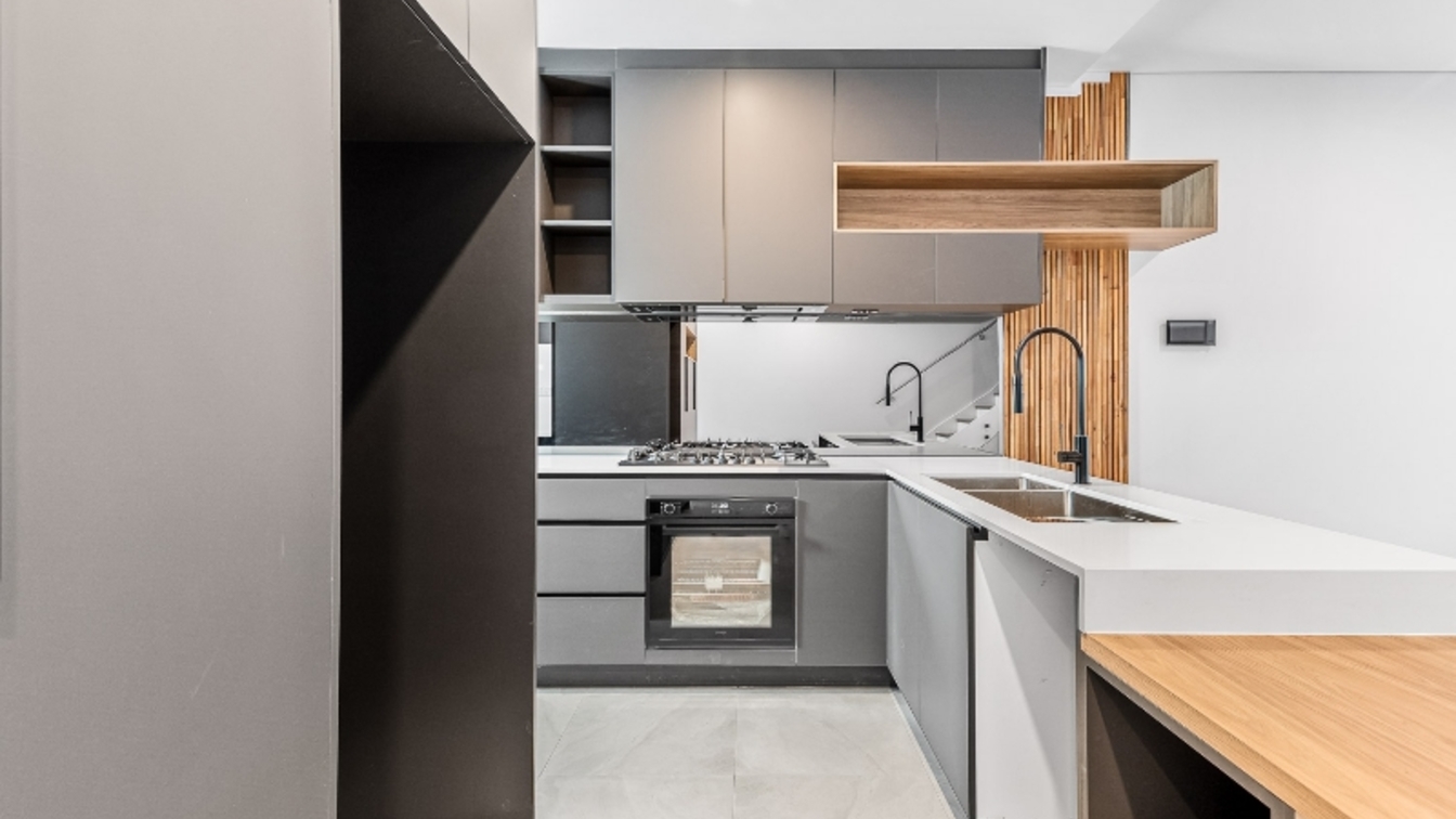 Luxurious Townhouse – Affordable Housing - 7/2 King St, Enfield NSW 2136 - 2