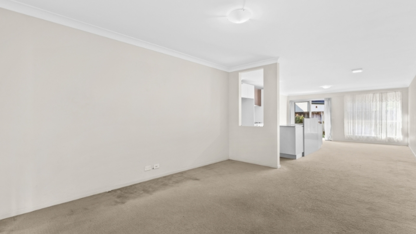 Discounted Rental Housing - Eligibility Criteria Applies - 7 Parkwood Rd, Holsworthy NSW 2173 - 5