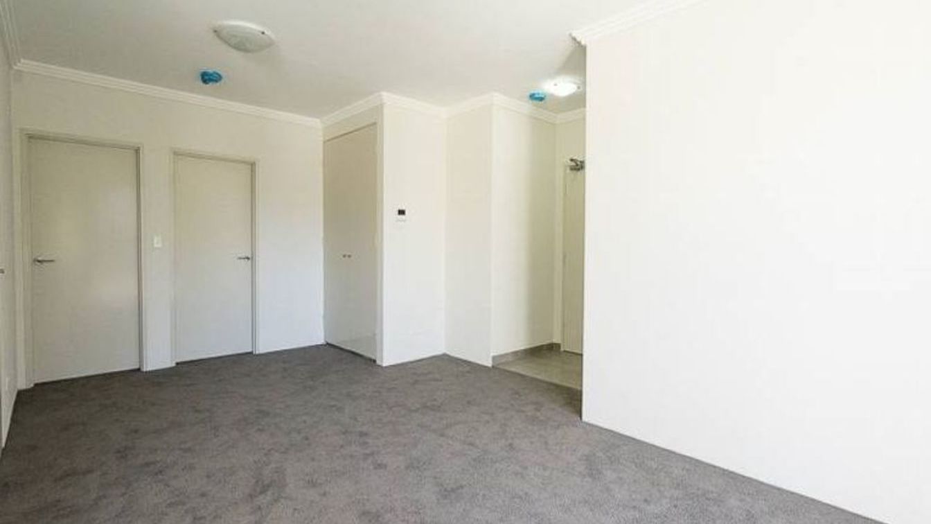Near new affordable 1 bedroom unit - 22/8A Northcote Road, Hornsby NSW 2077 - 5