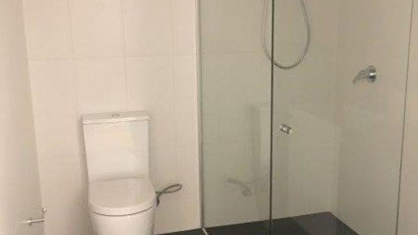Refurbished Heritage Studio for Rent! Available Now! - 2/27 Paul St, Bondi Junction NSW 2022 - 5