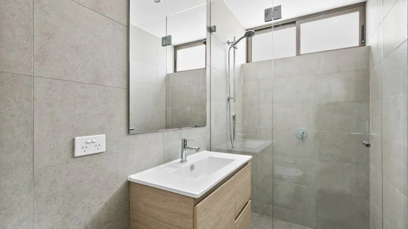 Brand New Apartments with walking distance to the Beach - 3/300 Clovelly Rd, Clovelly NSW 2031 - 4