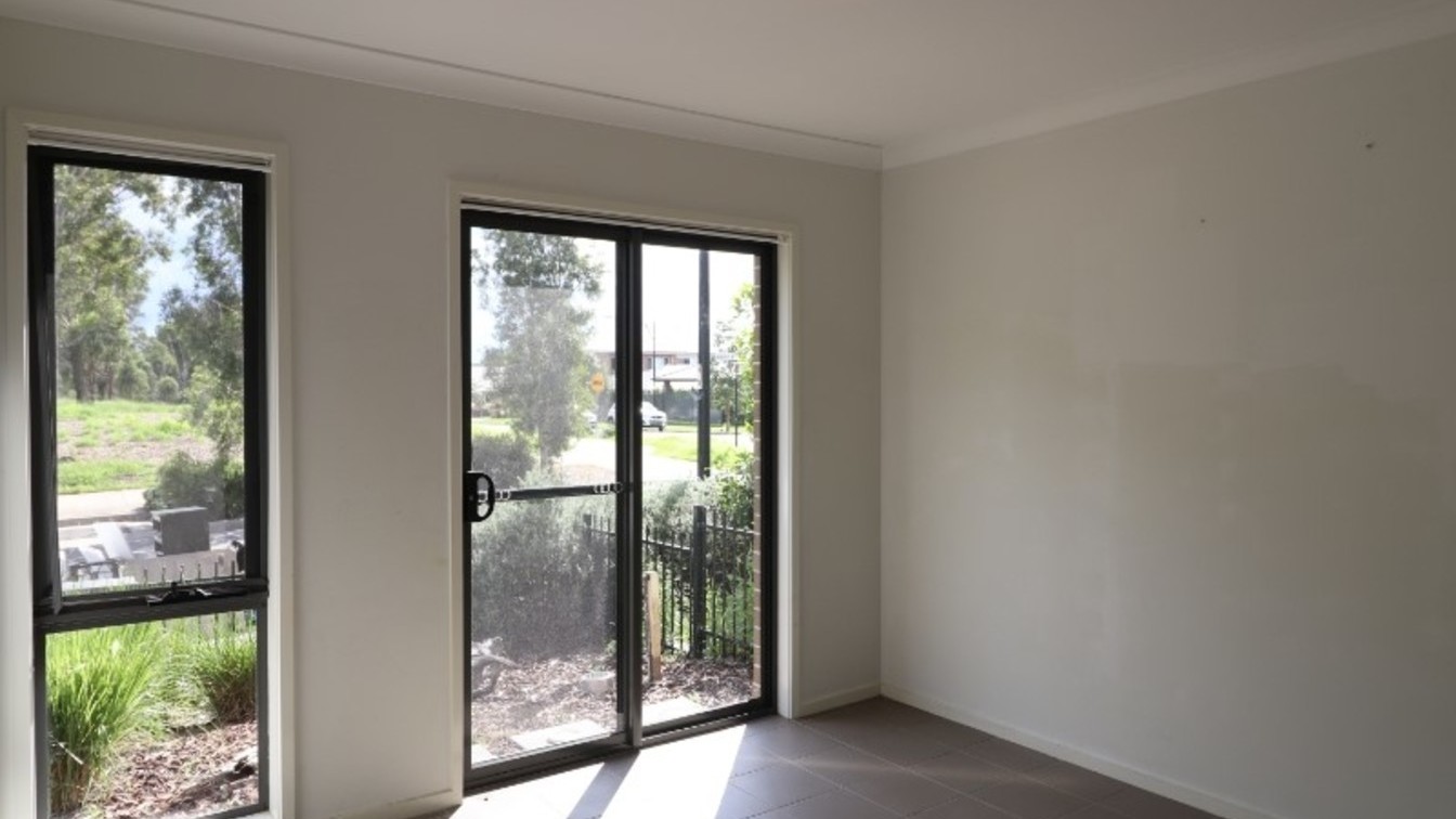 Three Bedroom Townhouse - National Rental Affordability Scheme (NRAS) - 32 Bubuk St, Bungarribee NSW 2767 - 3