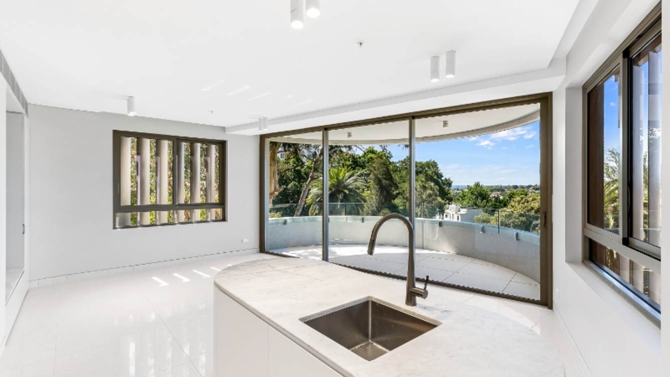 Sophisticated Coastal Lifestyle - Discount to Market Housing - 7/21 Waverley Cres, Bondi Junction NSW 2022 - 2