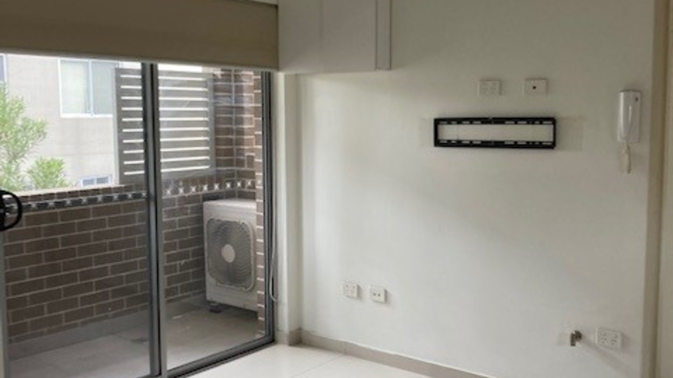 1 bedroom property on First Floor - Property for Single Women - 7/36A Cairds Ave, Bankstown NSW 2200 - 1