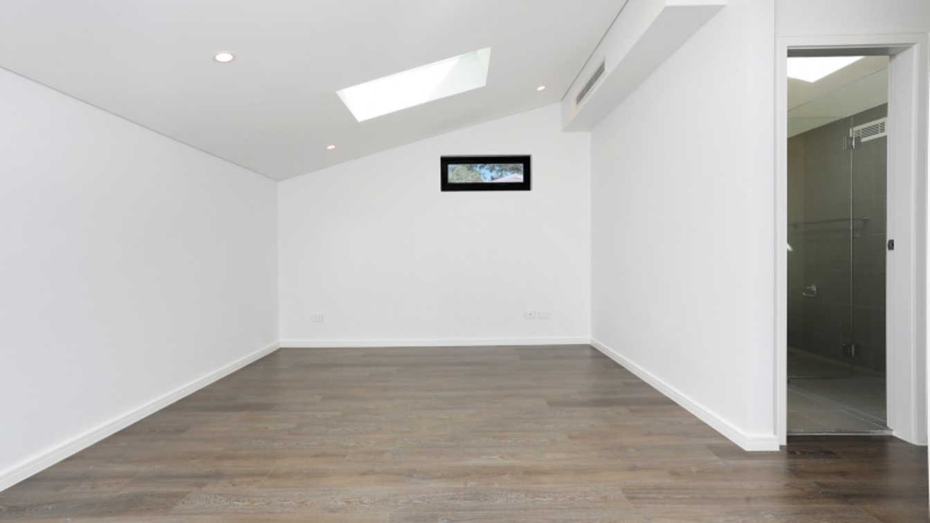 Delightful Modern Townhouse (Affordable Housing) - 7/86 Shorter Ave, Narwee NSW 2209 - 7