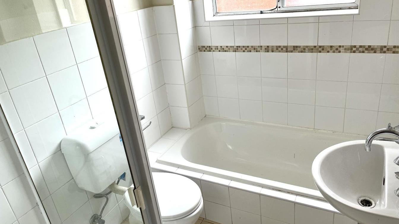 Spacious two bedroom apartment - 1/31 York St, Belmore NSW 2192 - 4
