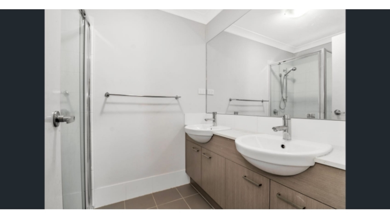 Stylish Family Townhouse – NRAS (National Rental Affordability Scheme) - 12 Emigrant Parade, Bungarribee NSW 2767 - 4