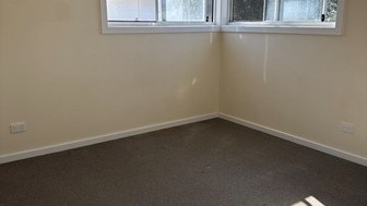 Spacious 3-Bedroom Townhouse with Private Backyard & Garage - 24 Friar Cl, Port Macquarie NSW 2444 - 2