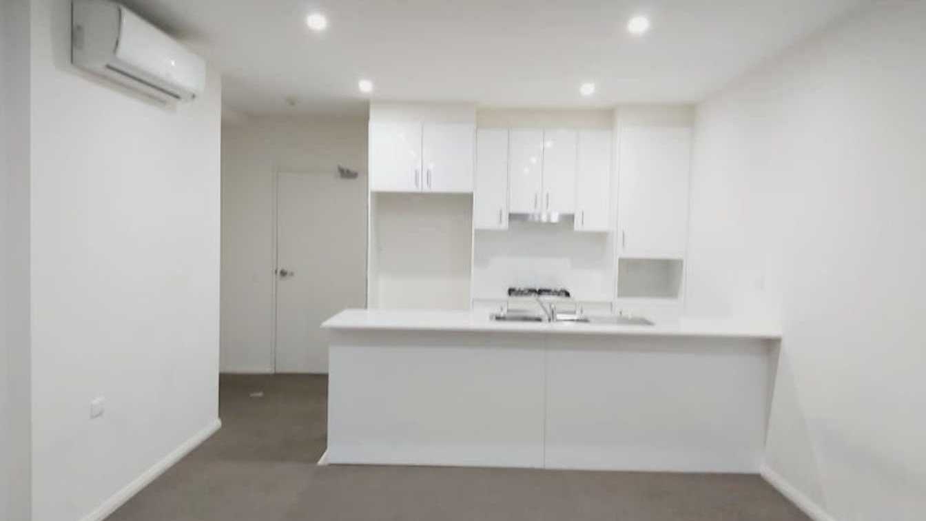 MODERN ONE BERDOOM IN A PRIME LOCATION! LEASE UNTIL FEB 2026  - 12/140 Good St, Harris Park NSW 2150 - 2