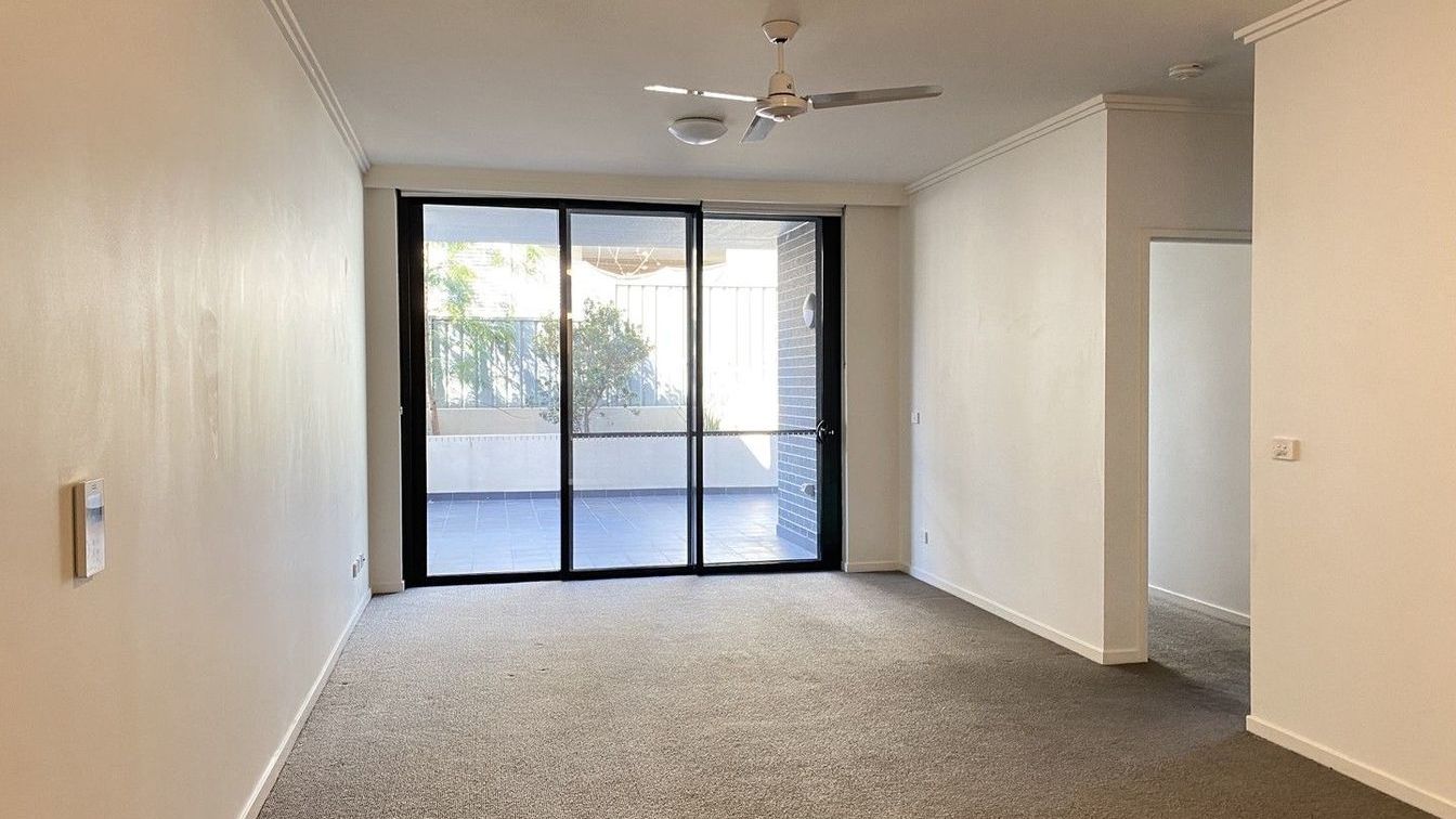 Modern 2 bedroom apartment - 109/47 Lawrence St, Peakhurst NSW 2210 - 1