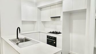 Spacious & Modern Two Bedroom Apartment - 11/26 Lydbrook St, Westmead NSW 2145 - 1