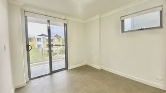 Spacious & Modern Two Bedroom Apartment - 11/26 Lydbrook St, Westmead NSW 2145 - 3
