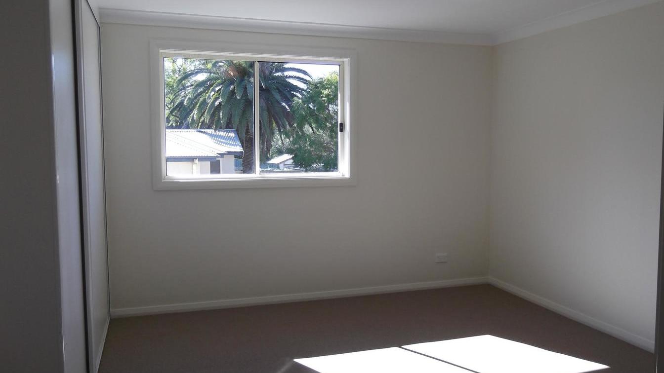 Modern and Spacious Townhouse   - 24 Leppington St, Wyong NSW 2259 - 7