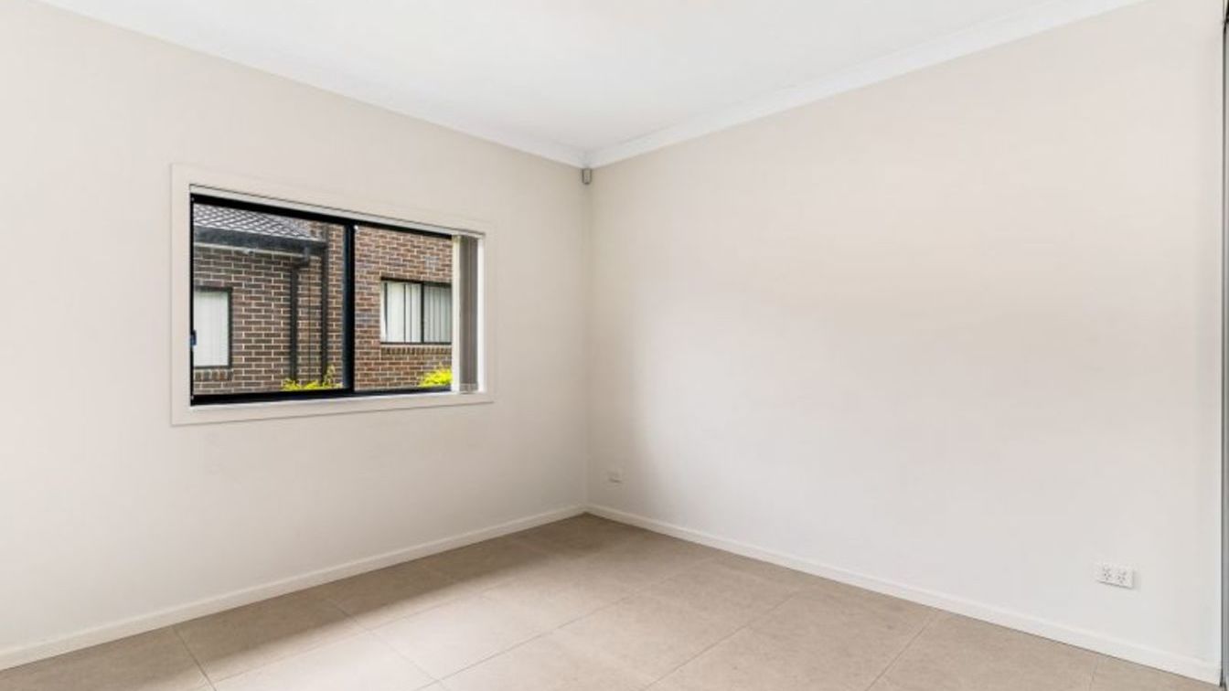 Desirable Single Level Townhouse (Affordable Rental Housing) - 10/27 Cairns St, Riverwood NSW 2210 - 5
